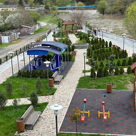 Vitali Apartment Borjomi Ngoại thất bức ảnh